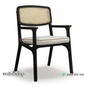 Kursi cafe lengan kayu jati kursi cafe sandaran rotan alami nataliving furniture