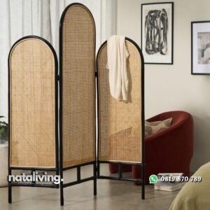 Penyekat ruangan kayu jati kombinasi rotan alami sketsel minimalis modern nataliving furniture